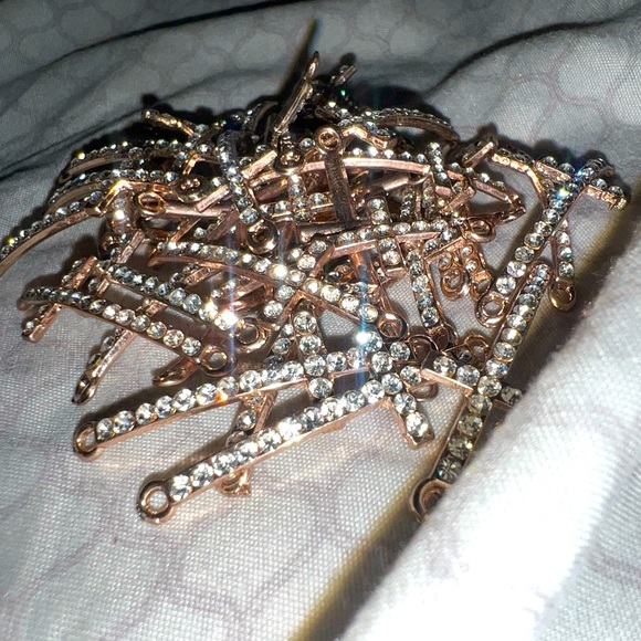 Charms - Picture 4 of 6